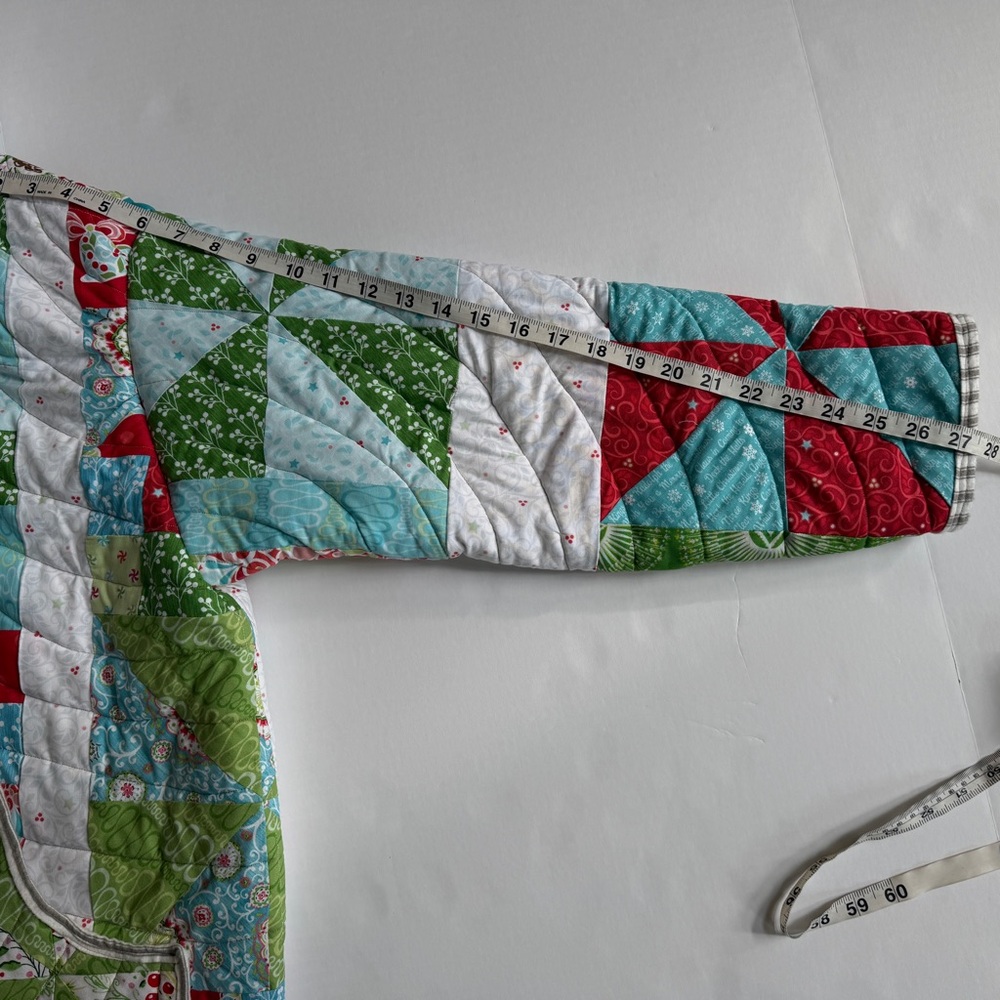 Hand Made Patchwork Christmas Winter Team Quilt Jacket with Hood Size M/L - Picture 12 of 14
